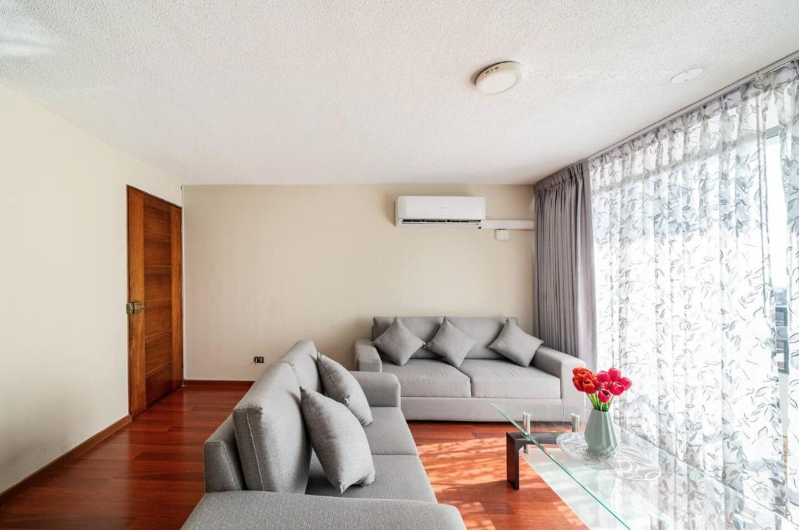 Apartamentos Estela En Alameda Colonial - 5Km Aeropuerto Jorge Chavez Lima Buitenkant foto